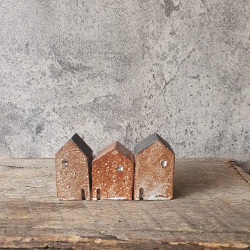 Set-of-tiny-houses-3