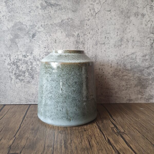 vase - Image 3